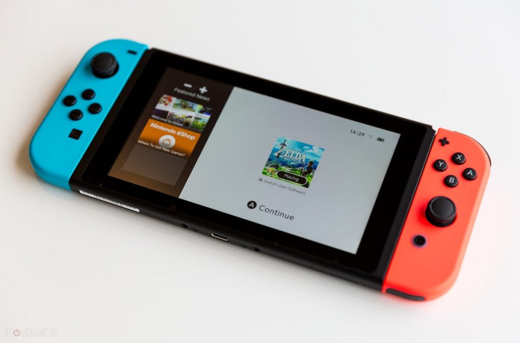 La migliore console videogiochi portatile: Nintendo Switch